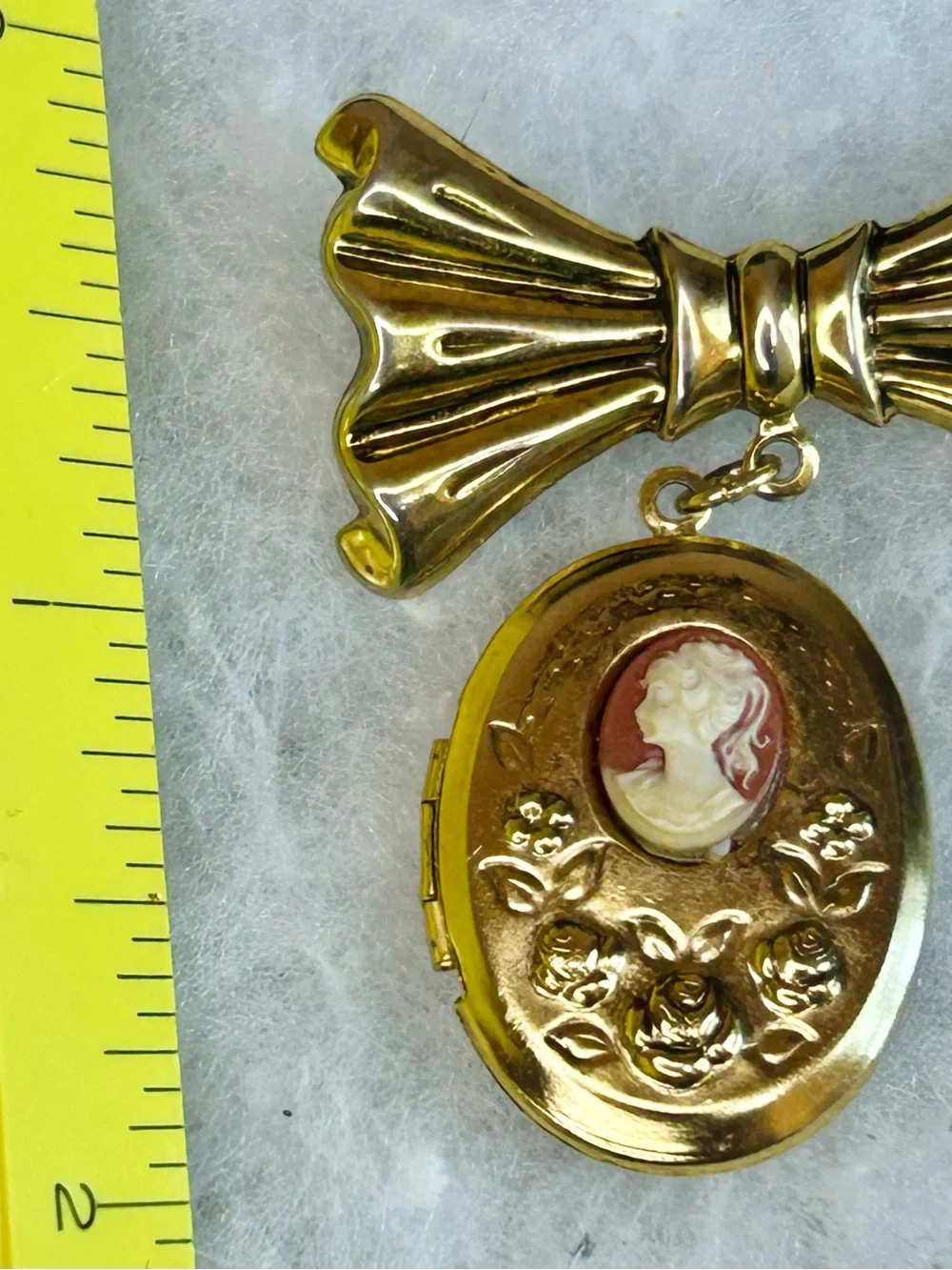 Vintage Gold Tone Bow & Cameo Locket Brooch (c. 1970s–1980s)